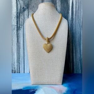 Vintage 18K Gold Plated Mesh Puff Heart Pendant Necklace